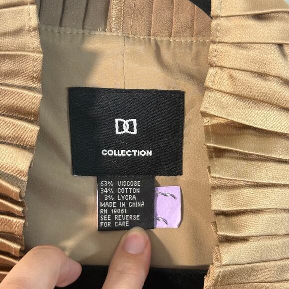 DD Collection Tan Pleated Trim Blazer Size 10 - Picture 3 of 5
